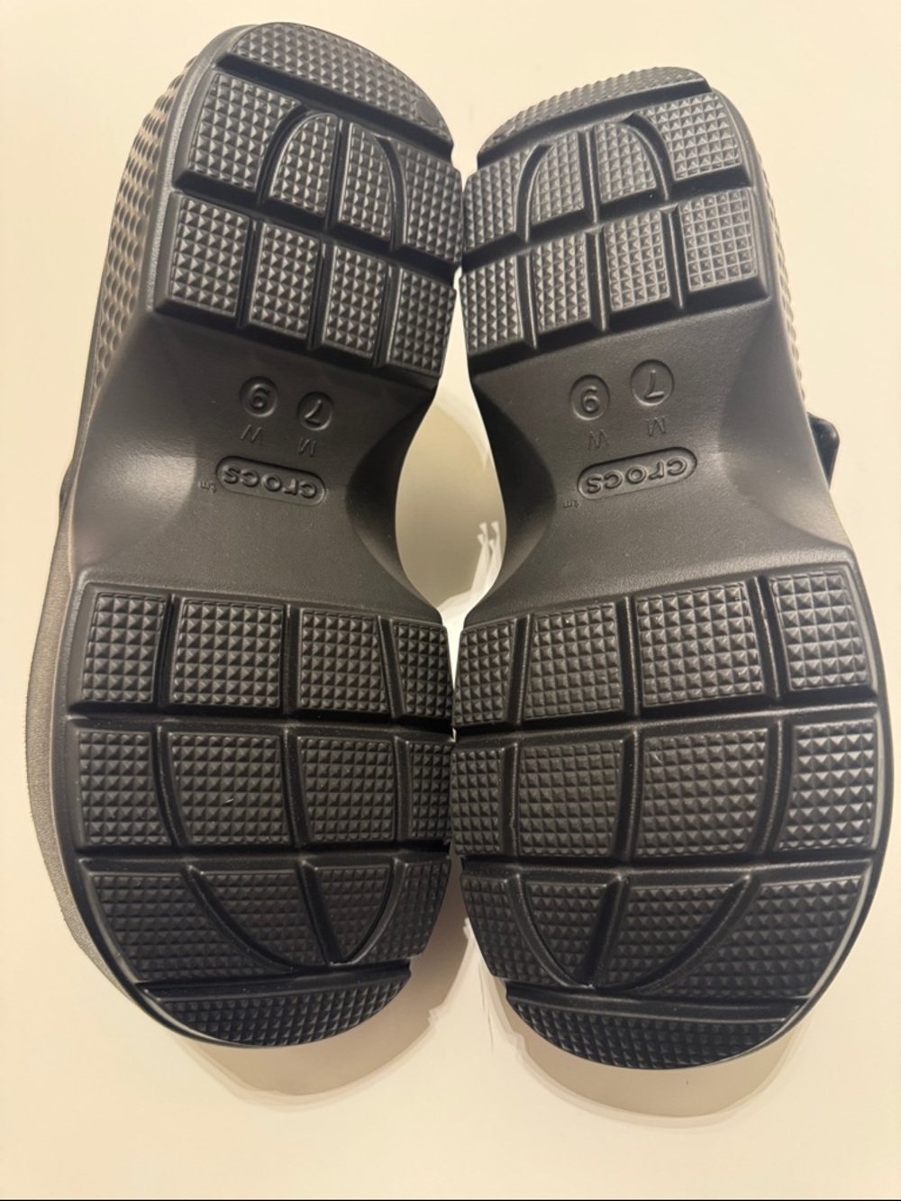 CROCS Stomp Mary Janes NWOT - Picture 16 of 16